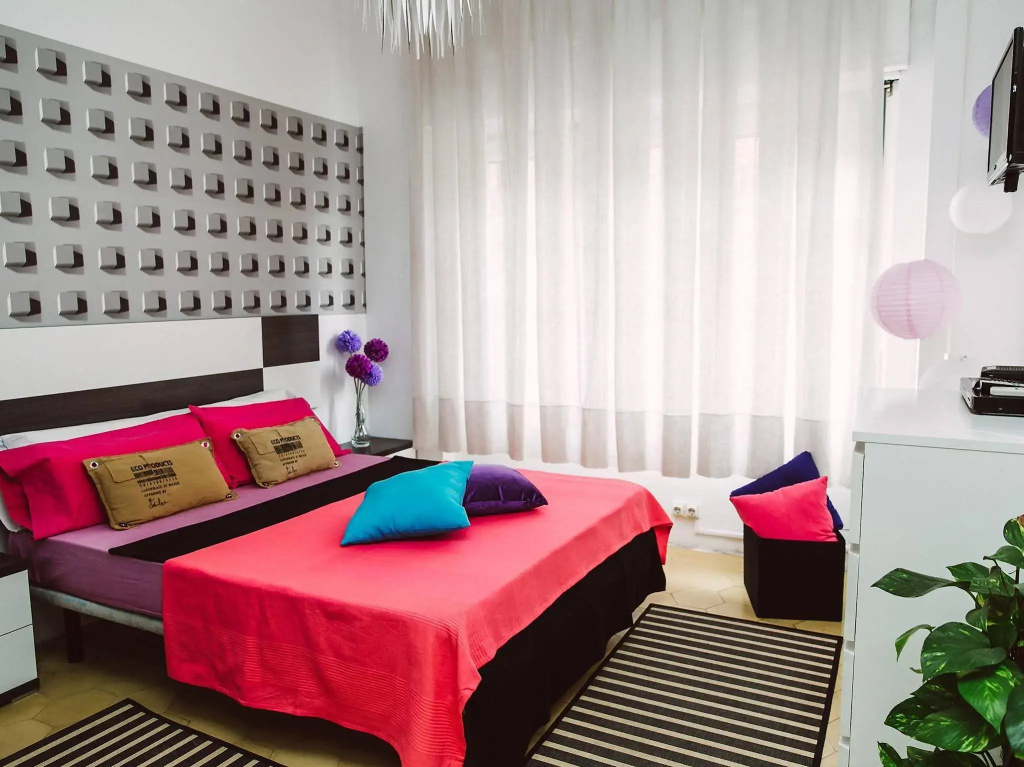 Rooms Hola BCN B & B