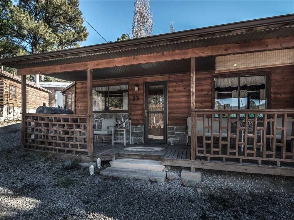 Alpine Cabin, 3 Bedrooms, Hot Tub, Deck, Sleeps 8
