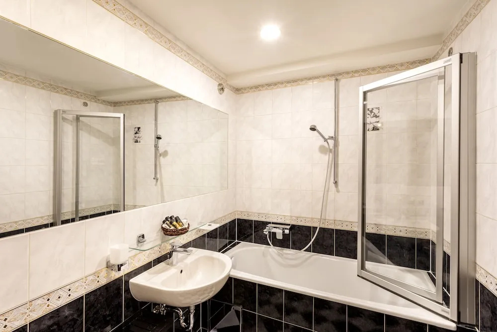 Hotel U Zlatého Stromu Prague by BHG - Chambres