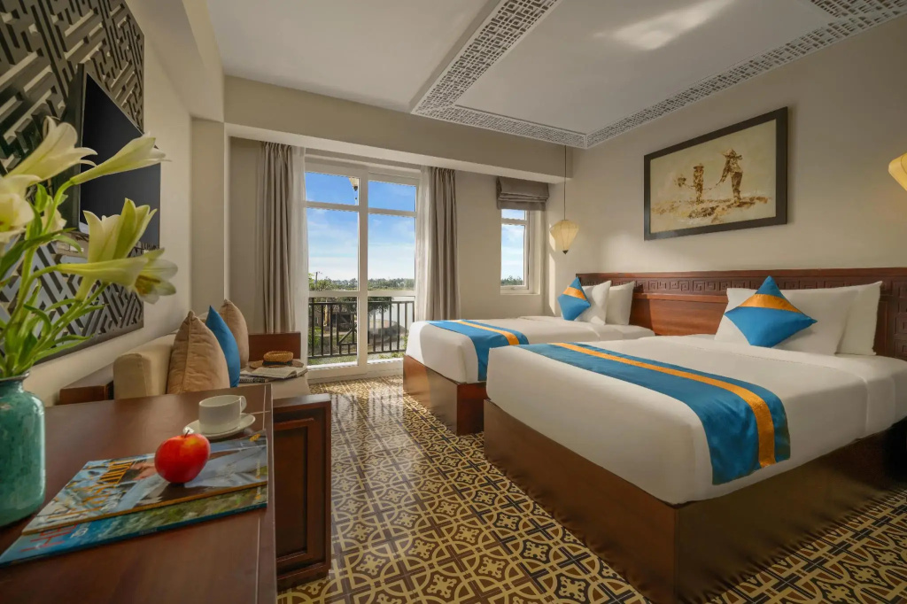 Royal Riverside Hoi An Hotel — фото