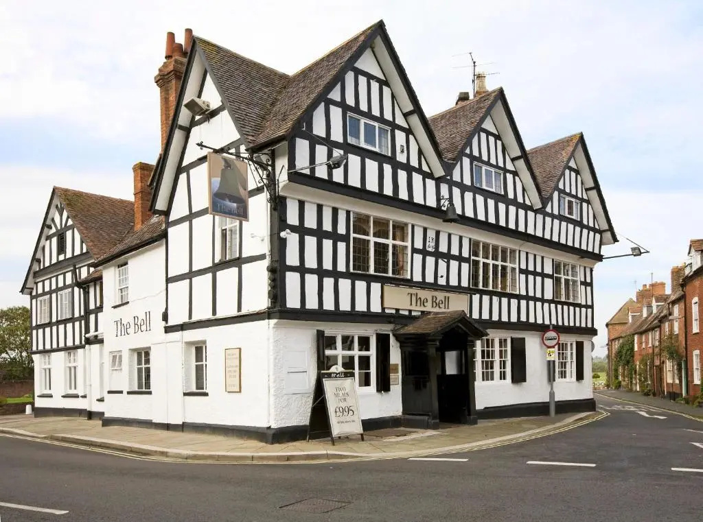 Bell Hotel by Greene King Inns - Chambres