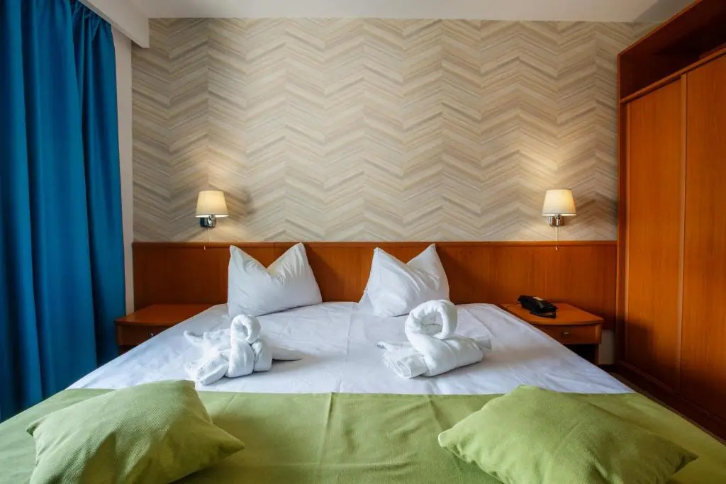 Standard room with sunset view