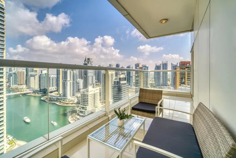 Premium 2BR Apt w Marina Views