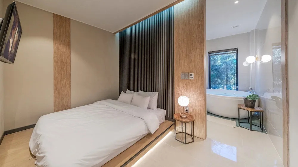 May Garden — фото 2