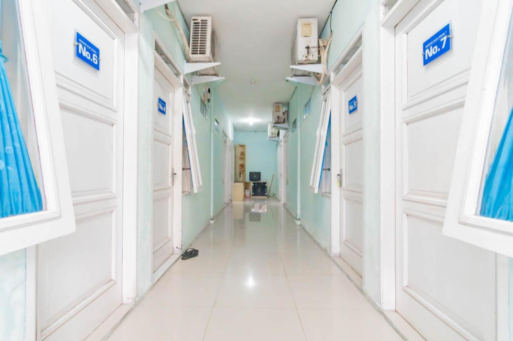 Lobby & Reception