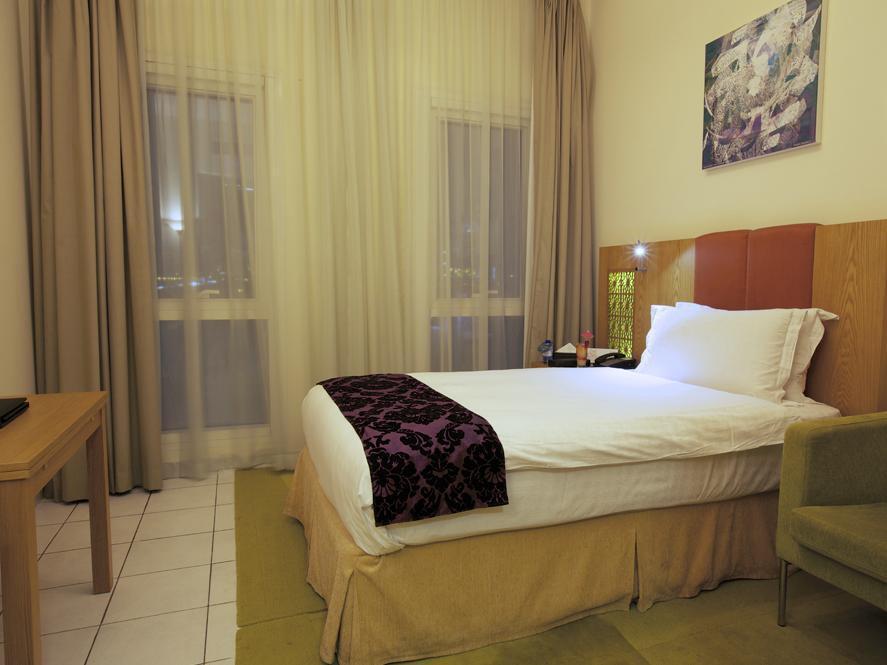 Tamani Marina Hotel & Apartments