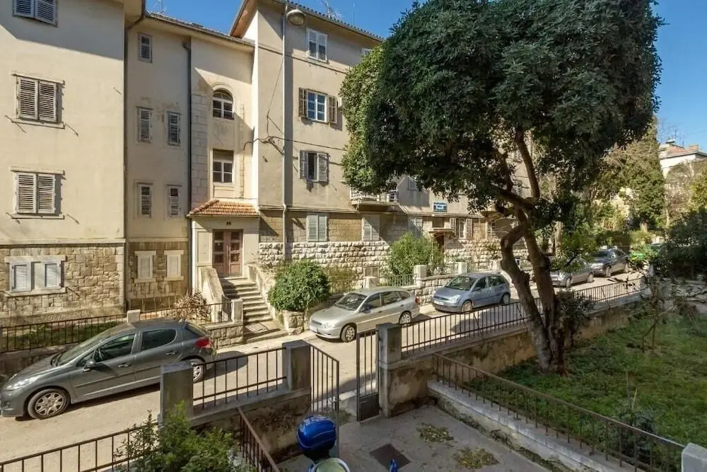 Central Jardin Guest House Split