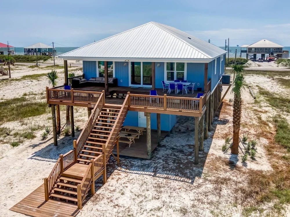 The Blue Crab - 2432 Bienville