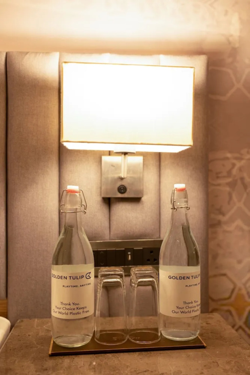 Food & Beverage