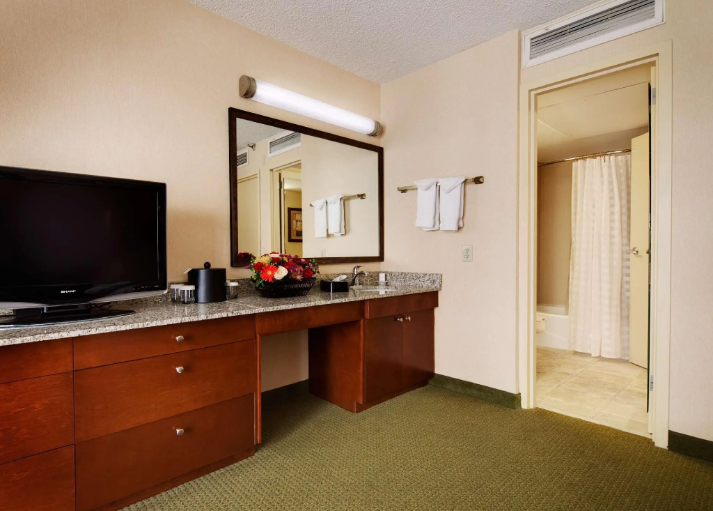 Embassy Suites by Hilton Tulsa I-44 - Chambres