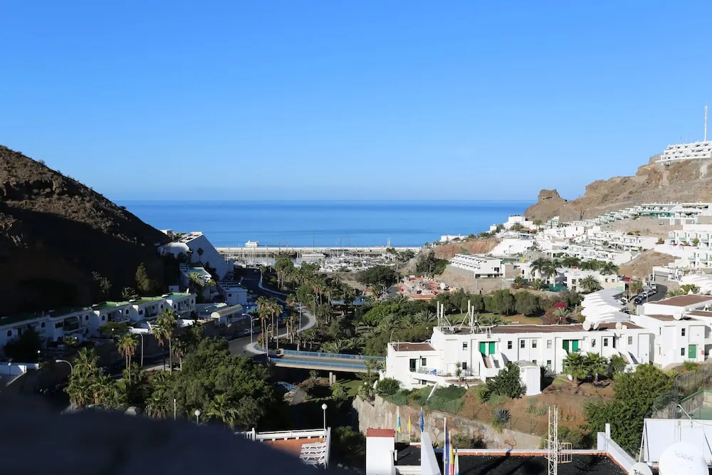 Beach & Waterfront