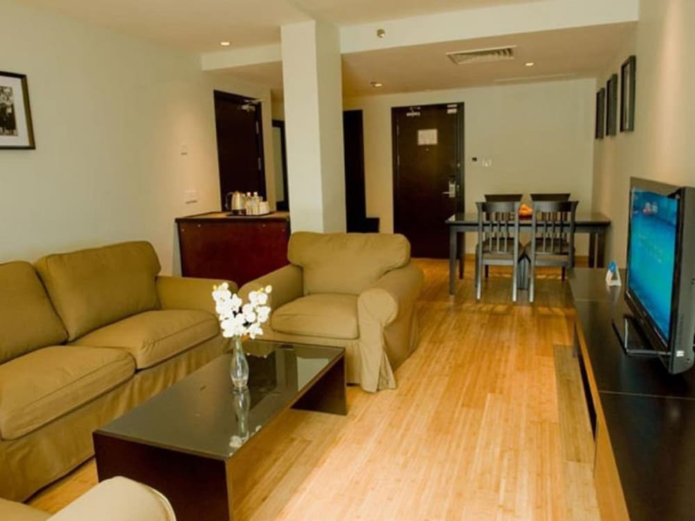 Hotel Sixty3