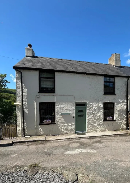 Rustic 2bedroom Cottage With Garden in Sennybridge