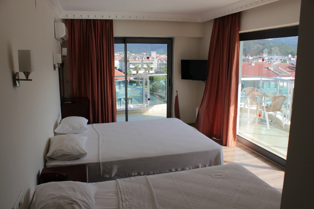 Cihan Turk Hotel — фото