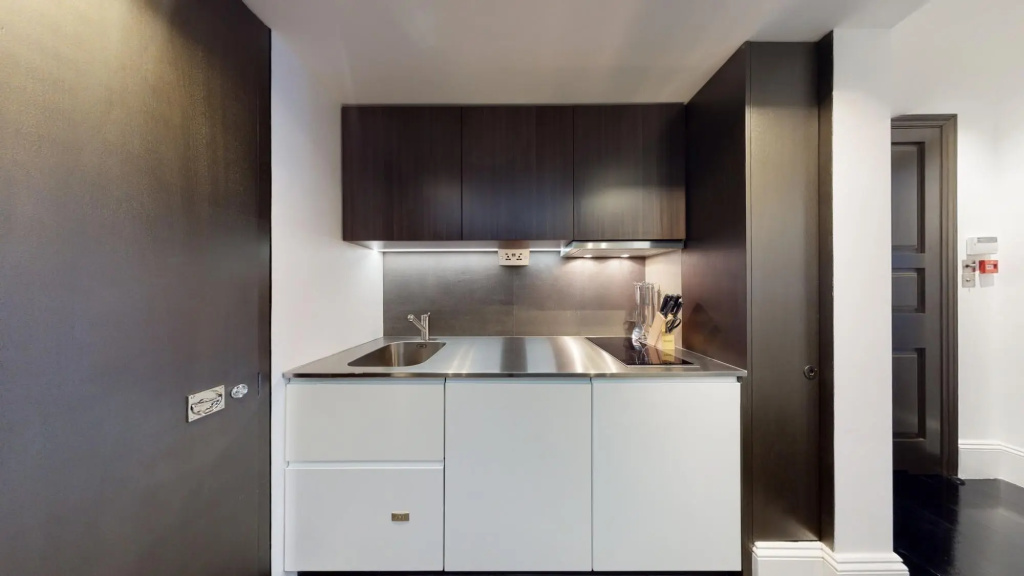 Luxury Suite in Cadogan Square 1