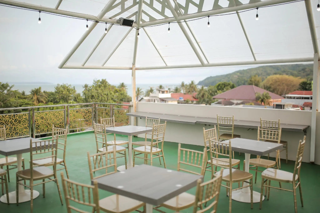 Blue Orchid Hotel