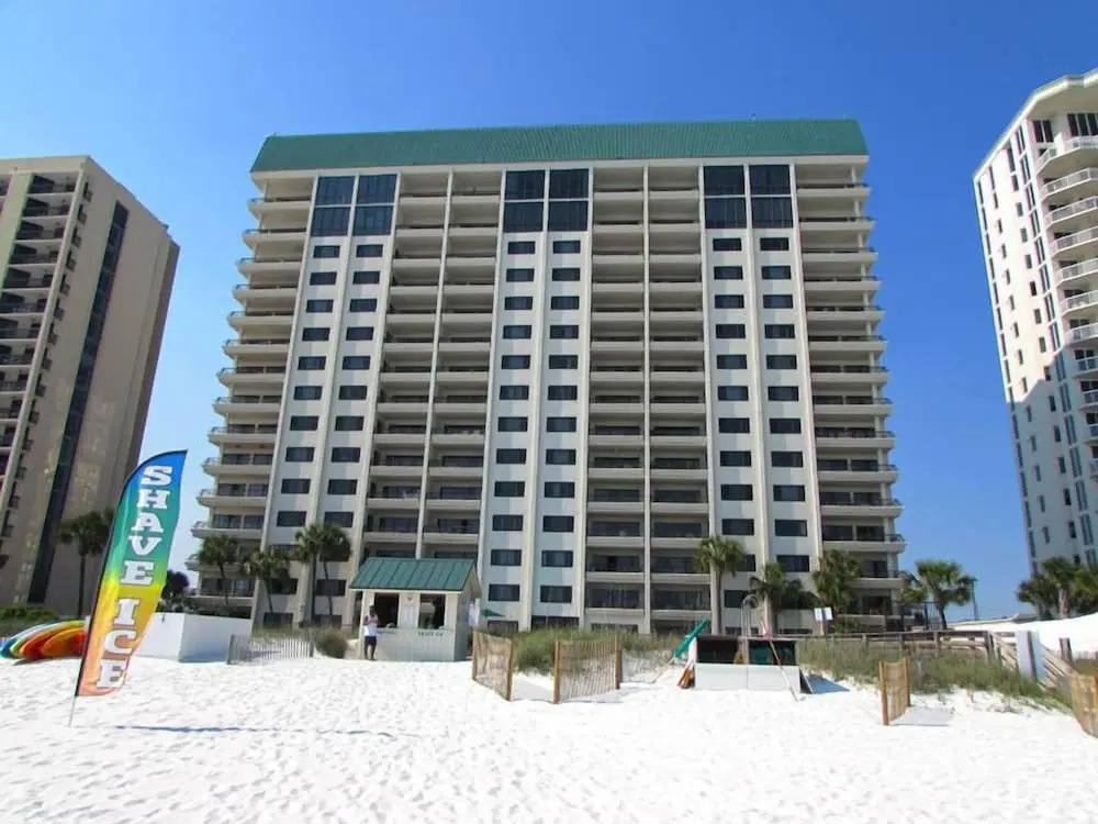 Emerald Towers by Southern Vacation Rentals