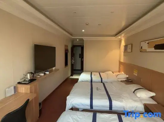 Bed in Dorm (female dorm)