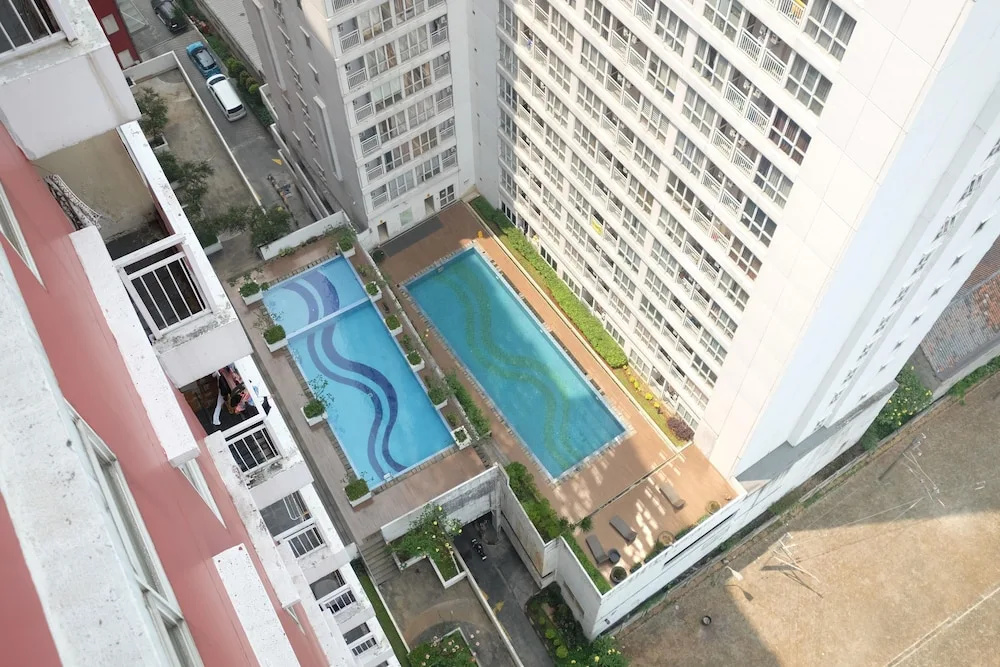 Homey And Warm Studio Room At Taman Melati Margonda Apartment