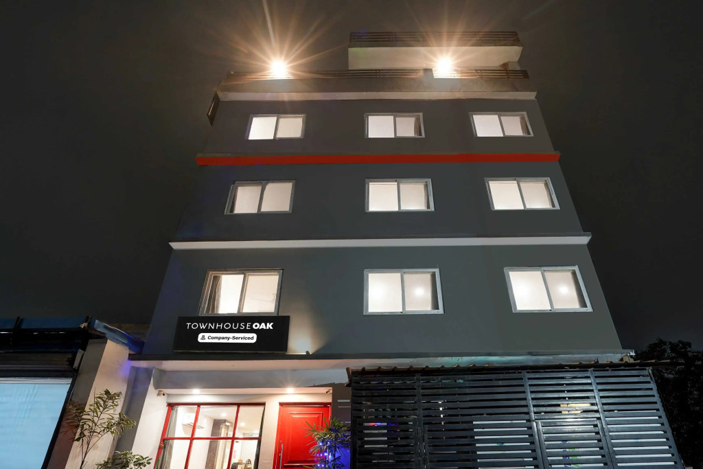 Townhouse Oak Gomti Nagar Healthcity Vistaar