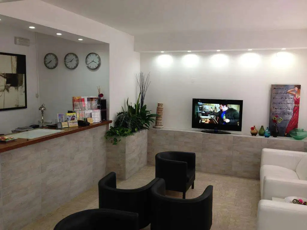 Lobby & Reception