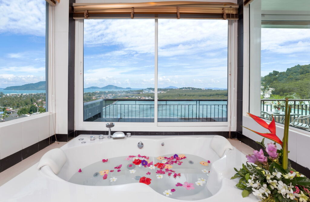 The view phuket 4. 7 yama hotel phuket 4* (карон). View rawada resort 4* (rawai). The view в пухете. пхукет отель на горе.