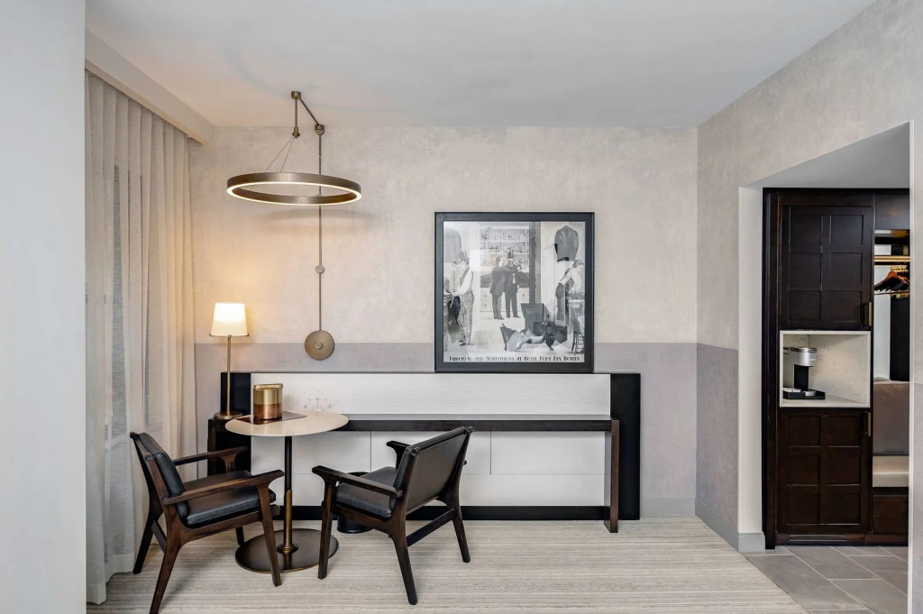 Hotel Fort Des Moines, Curio Collection by Hilton — фото 4