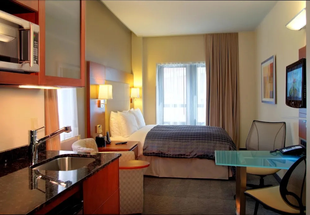 Classic Double room (full double bed)