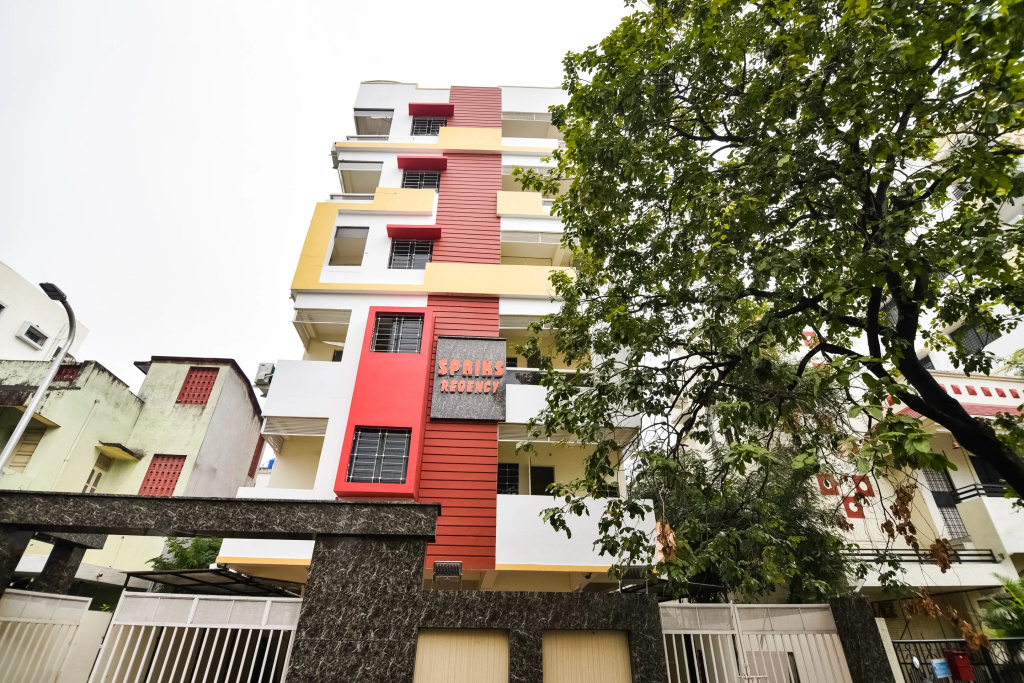 OYO 63038 Airport BnB