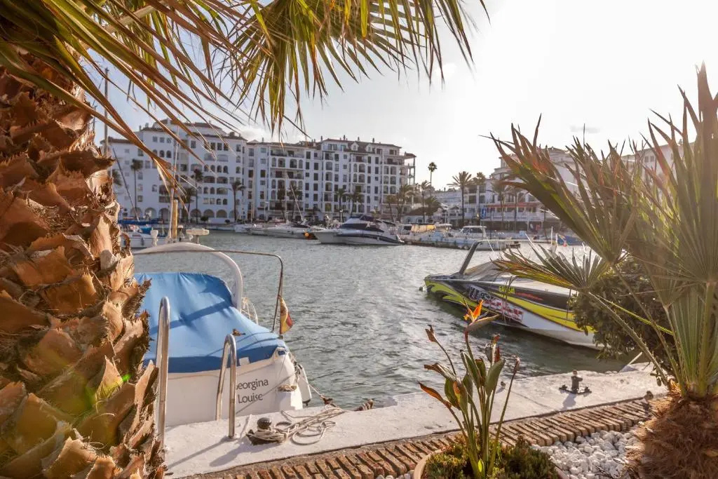 Beach & Waterfront