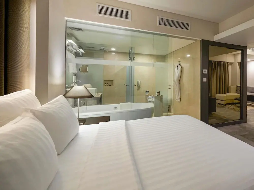 Double Club Junior Suite (full double bed)