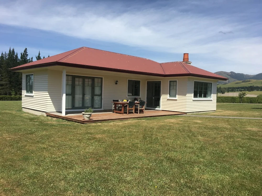 Deluxe Cottage