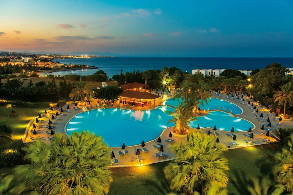 Beach & Waterfront