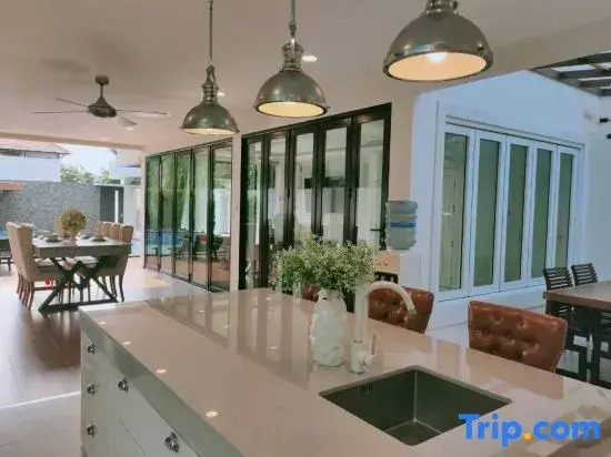 Вилла Luxury с 3 комнатами в Exquisite Pool Villa A