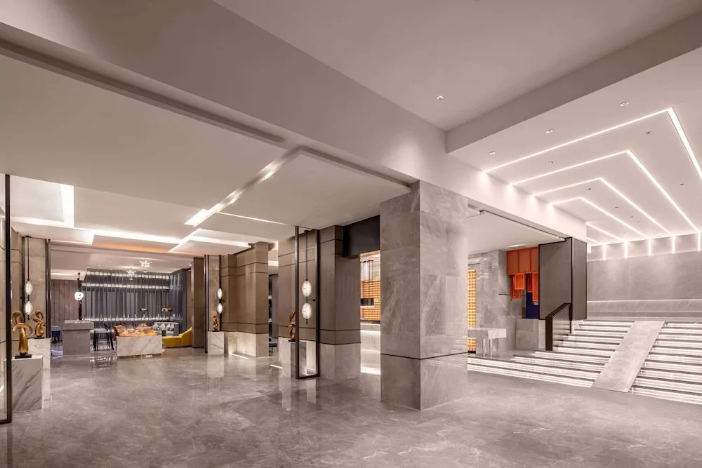 Lobby & Reception