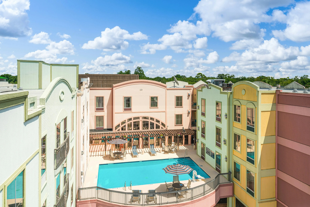 Hampton Inn and Suites Amelia Island Historic Harbor Front