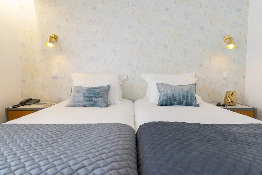 1 Bedroom Standard Double room with balcony (full double bed)
