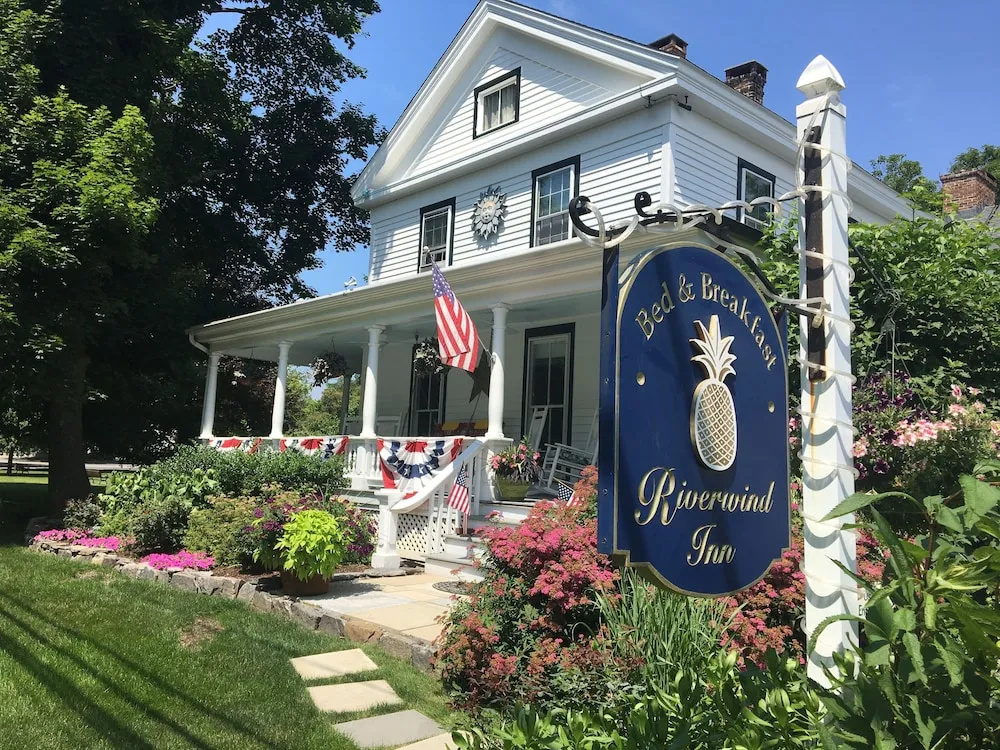 Riverwind Inn Bed and Breakfast