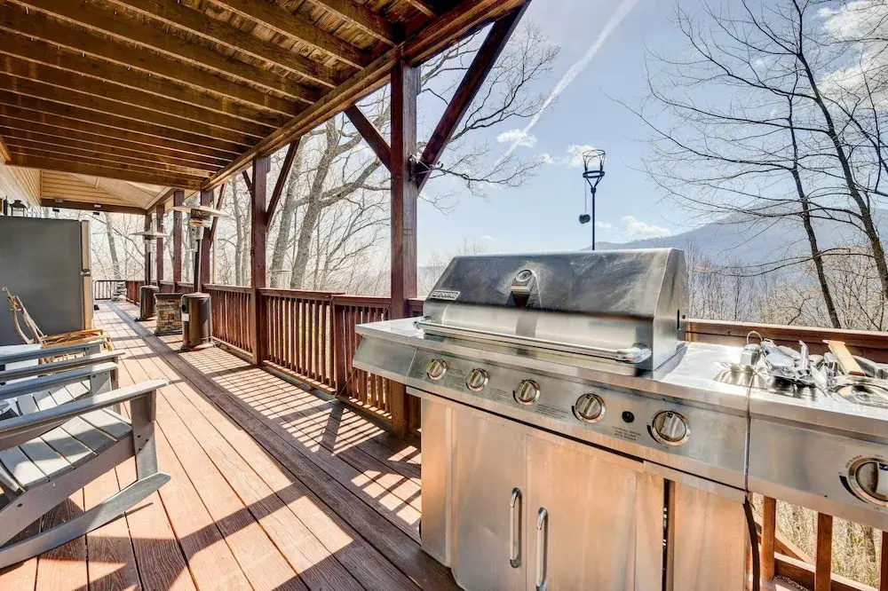 Hot Tub, Decks & More! Serene Maggie Valley Home