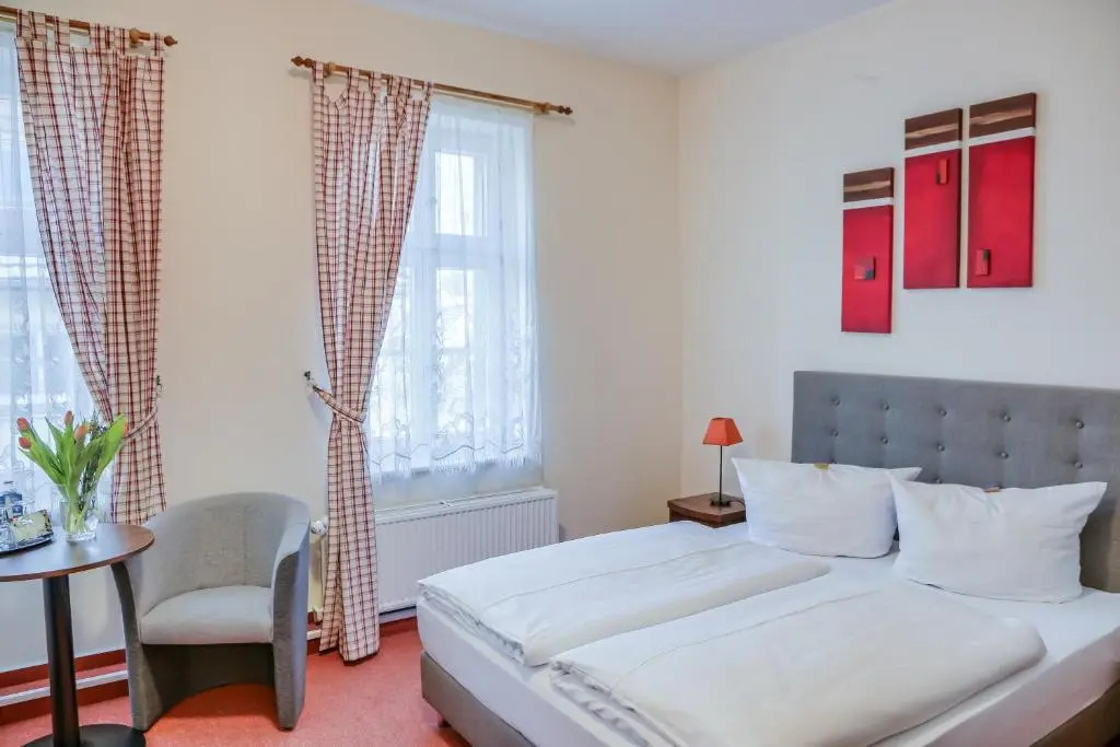 Hotel Zur Alten Oder Frankfurt - Chambres
