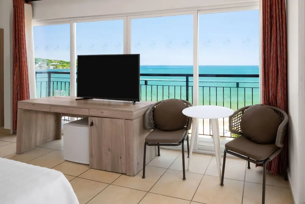 Standard Quadruple room with ocean view