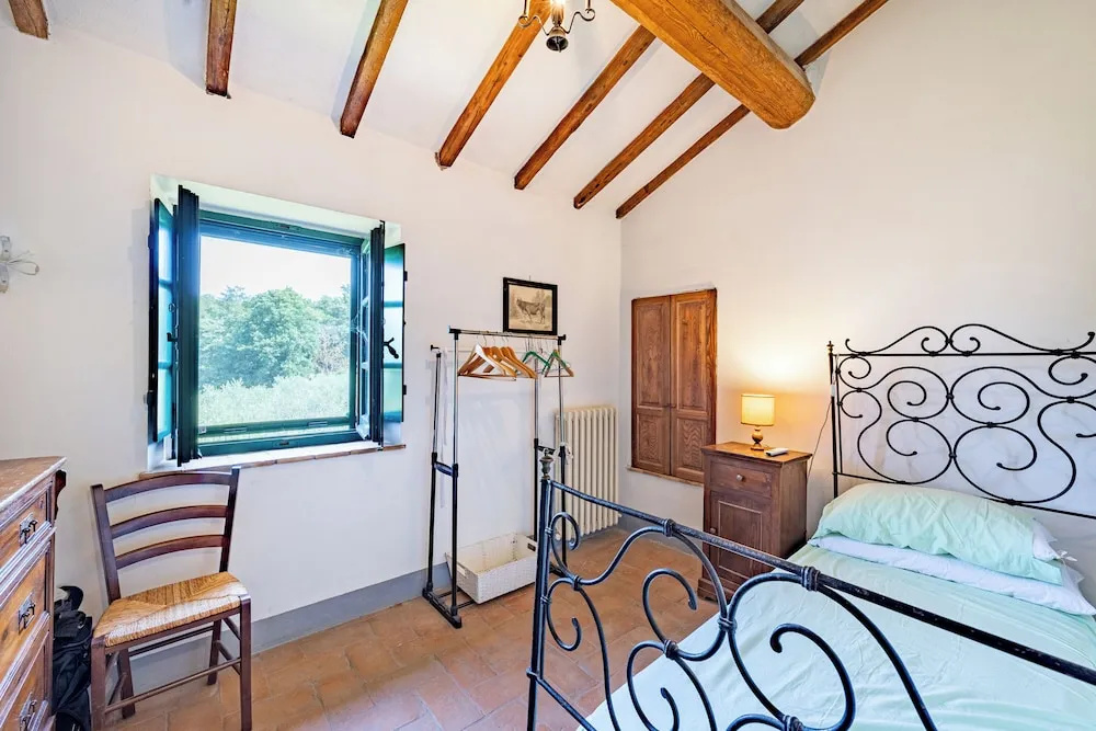 4 Bedrooms Family Villa