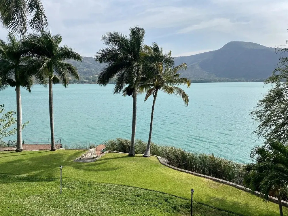 Beach & Waterfront