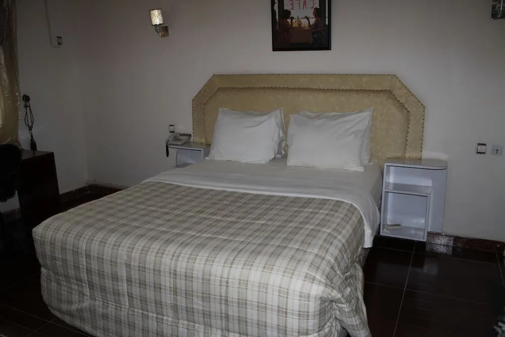 Zambezi Inn Airport Hotel - Général