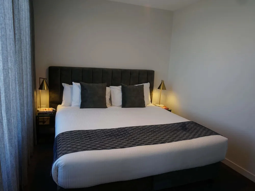 Superior Double Apartment (full double bed)
