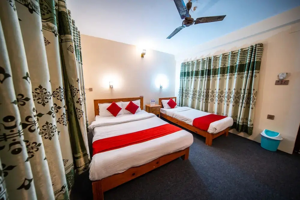 Deluxe Double room with mountain view (full double bed)