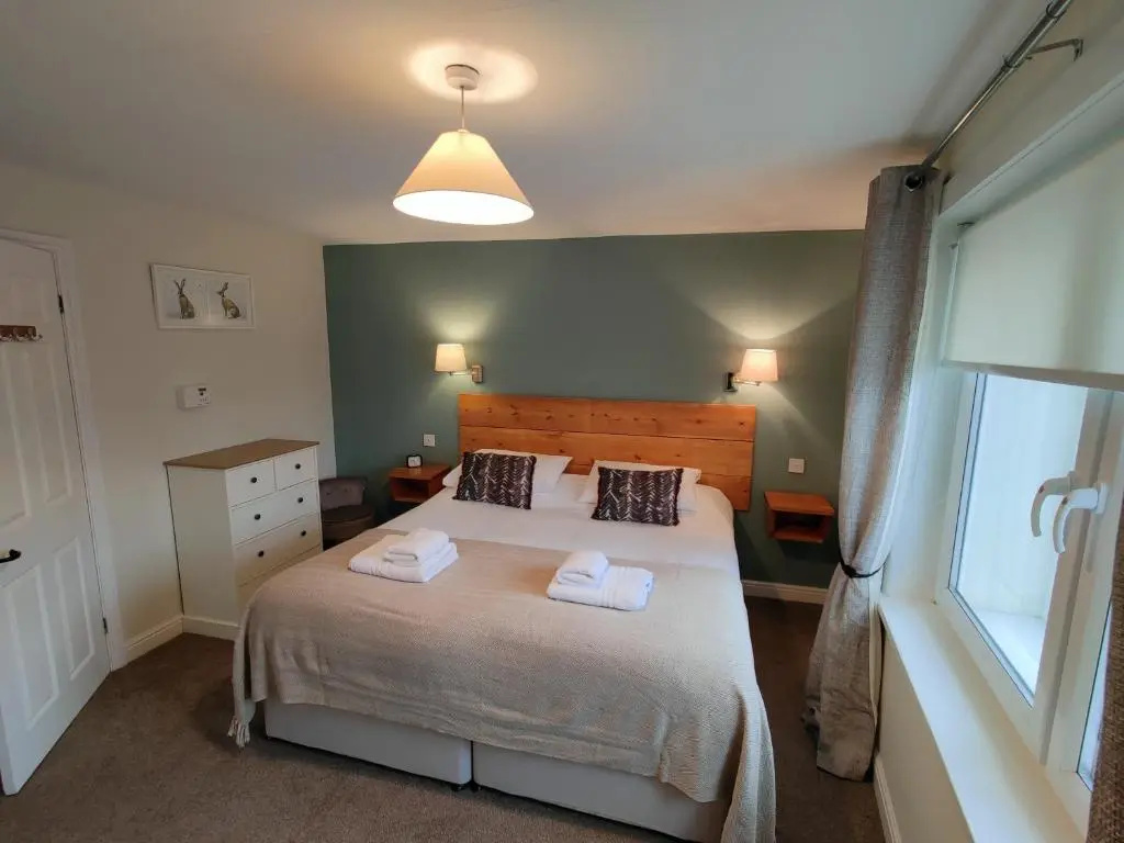 2 Bedrooms Cottage