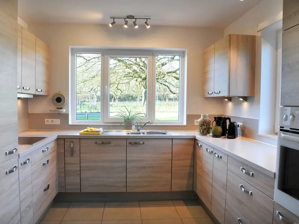 Charming Holiday Home in Bassenge With Garage - фото 13