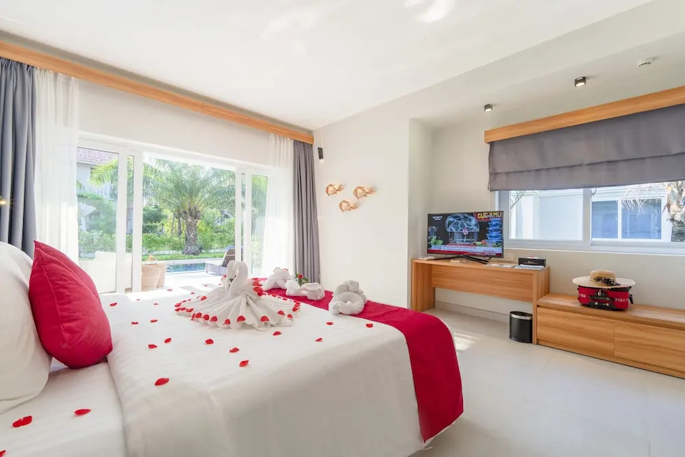 Mercury Phu Quoc Resort & Villas