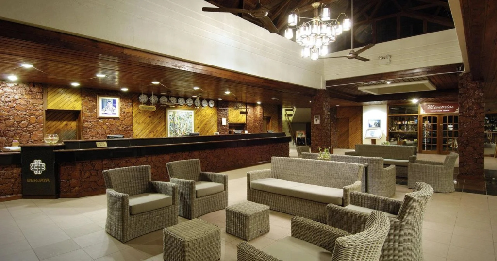 Lobby & Reception